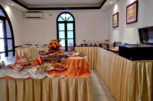 Gallery image of Vila Đurić - Ex Hotel Đurić in Petrovac na Moru