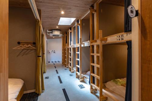 I-Link Hostel & Cafe Shimanami房間的床