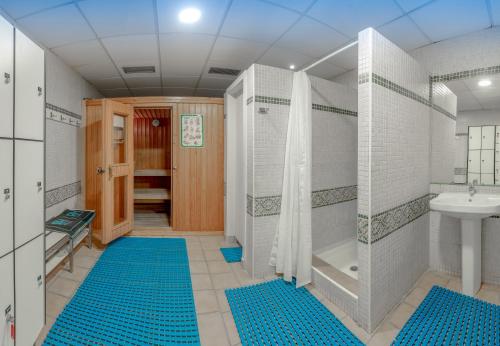 Vonios kambarys apgyvendinimo įstaigoje Hotel RH Corona del Mar 4* Sup