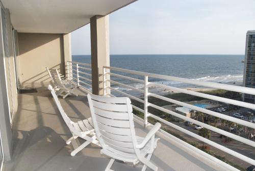 Beachfront Condo with Resort Amenities and Boardwalk!