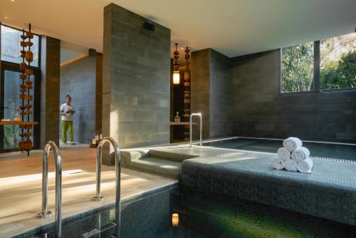 A bathroom at Six Senses Krabey Island