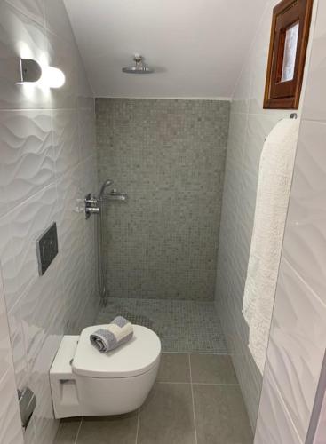 Φωτογραφία από το άλμπουμ του Philoxenia Hotel & Studios στην Περίσσα