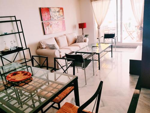 Dama de Noche en Puerto Banús, Marbella – Bijgewerkte prijzen ...