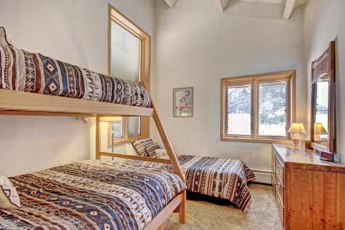 Gallery image of Pg310 Peregrine Condo in Copper Mountain