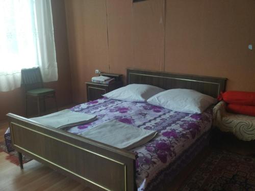 Postel nebo postele na pokoji v ubytování Guest House Knarik