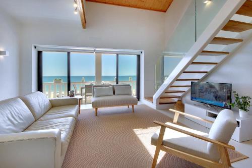 Casa Pé na Areia- Unique Spot- Beach front by DreamvillasAlbufeira