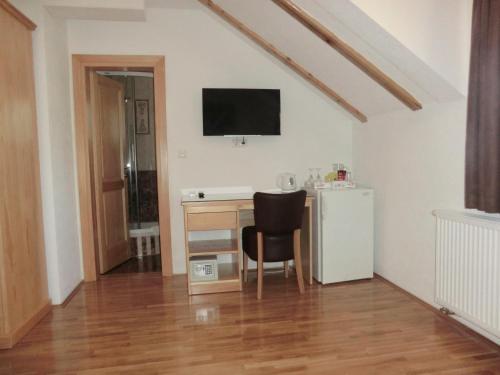 Μια τηλεόραση ή/και κέντρο ψυχαγωγίας στο Ethno House Izvor