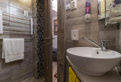 Gallery image of Grey Orchid Apartment - studio in Budapest