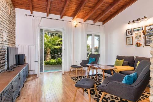 Beautiful Apartment Rovinj with five bicycles included