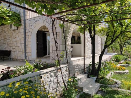 Foto dalla galleria di Guest house Burin a Mlini