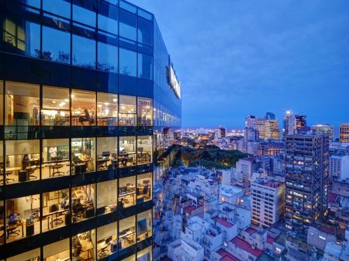 Pemandangan umum bagi Buenos Aires atau pemandangan bandar yang diambil dari apartmen