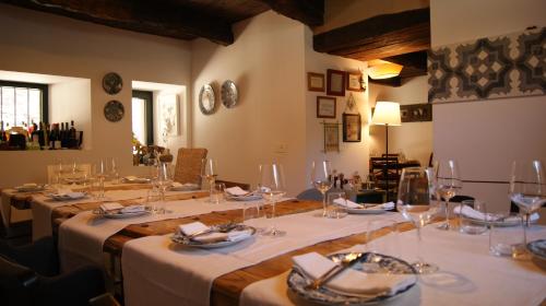 Restaurant o un lloc per menjar a Hotel Rural Las Campares