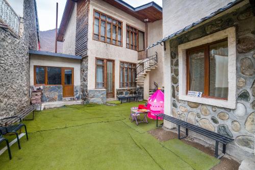 Gallery image of hotel Gallery in Mestia