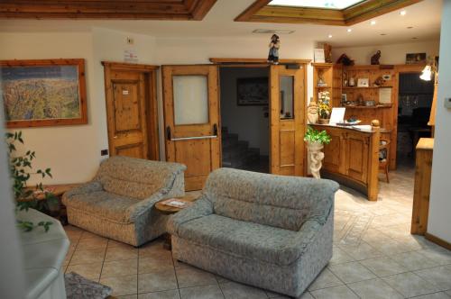 Posezení v ubytování Albergo Dolomiti