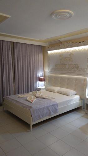 Un ou plusieurs lits dans un hébergement de l'établissement Sunway Hotel