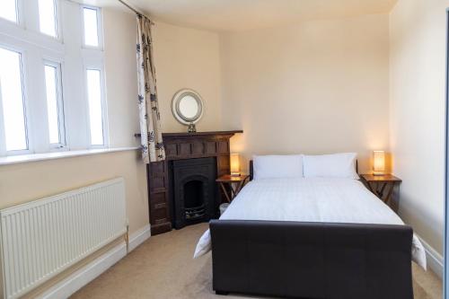 Apartment No 1 - The Old Red King Pub, Whitefield, Manchester photo 16