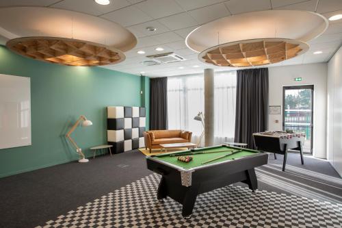 Biljarðborð á ibis Styles Le Mans Sud Mulsanne