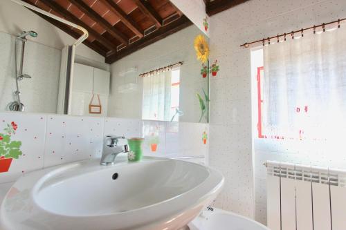 Ένα μπάνιο στο Agriturismo Borgo Ornina