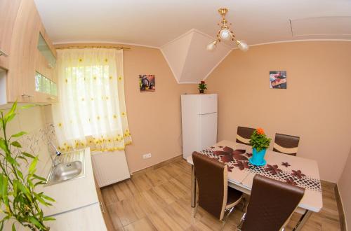 Kuchyň nebo kuchyňský kout v ubytování Casa Liana