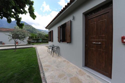 Gallery image of Camping & Bungalows Castle View in Mystras
