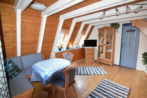 Μια τηλεόραση ή/και κέντρο ψυχαγωγίας στο Ferienhaus Giebelei