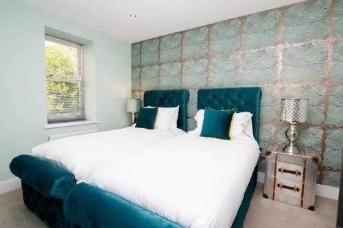 Rowan Tree - Your Apartment photo 46