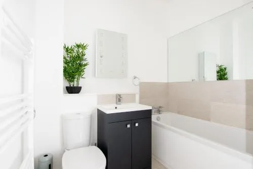 Rowan Tree - Your Apartment photo 35