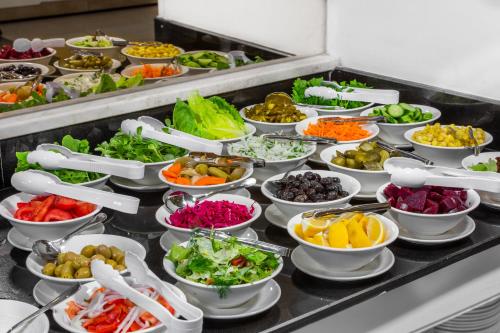 Jídlo v hotelu nebo okolí