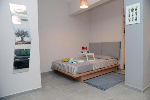 Olive Tree Deluxe Apt under Acropolis