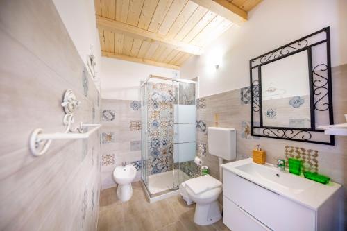 Casanova Rooms and Apartment to Rent tesisinde bir banyo