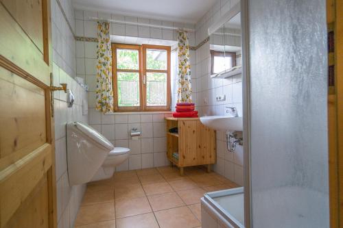 Koupelna v ubytování Balsnhof
