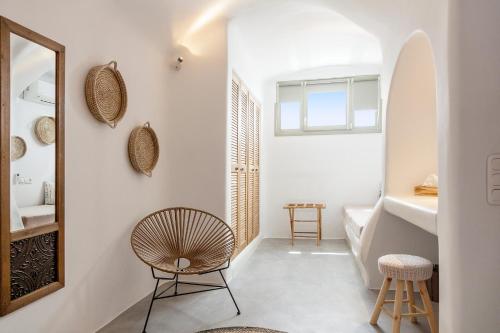 Кровать или кровати в номере CAPE 9 Villas & Suites