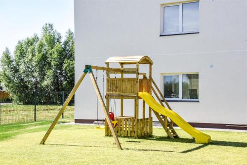 Zona de joacă pentru copii de la Atsipūskit