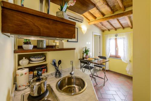 Köök või kööginurk majutusasutuses La Rocca Romantica