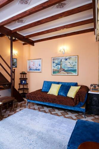 Sali Chelidonaki boutique suite