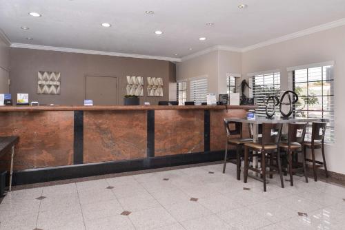 Best Western Airpark Hotel - Los Angeles LAX Airport Image