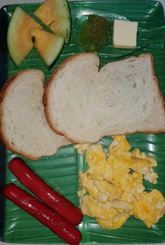 Makanan di atau berdekatan resort