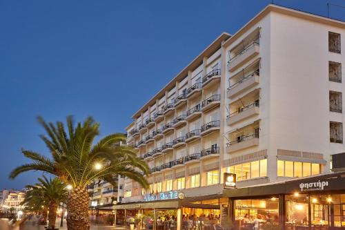 Photo de la galerie de l'établissement Lucy Hotel, à Chalcis