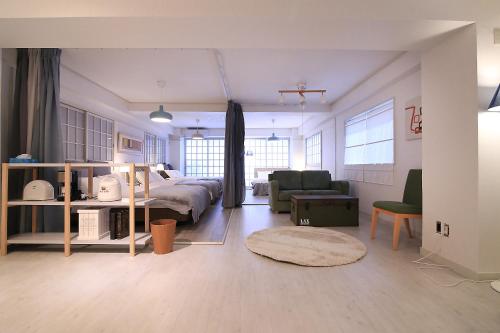 Spacious Tokyo Apartment for 6-8 Guests!! 1 min to Morisita Station , Direct to Shinjuku