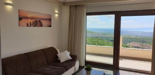Gallery image of Nilaria Sea View Apartment & Pool in Hreljin