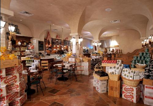 Universal's Loews Portofino Bay Hotel photo 34