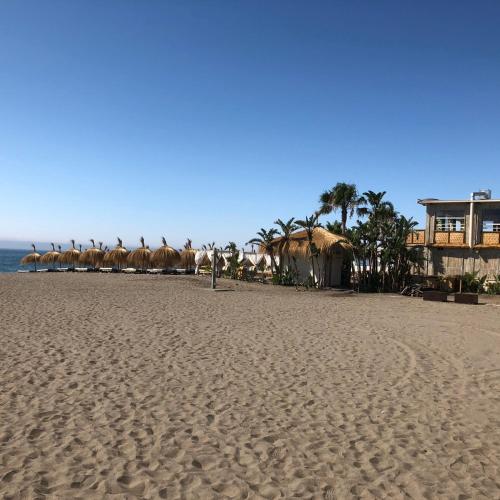Suite Home Los Alamos sol, playa y golf , parking&Wifi
