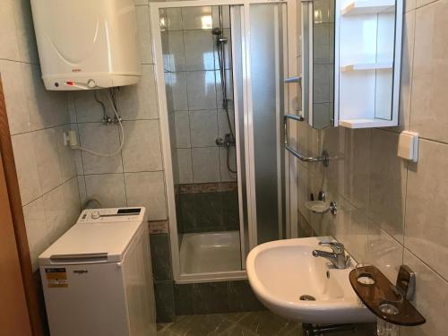 Amber Loft tesisinde bir banyo