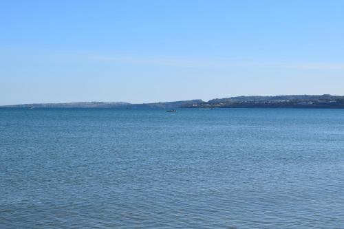 Foto dalla galleria di Stella Marina Apartment - Sea View, close to the beach ad Agnone Bagni