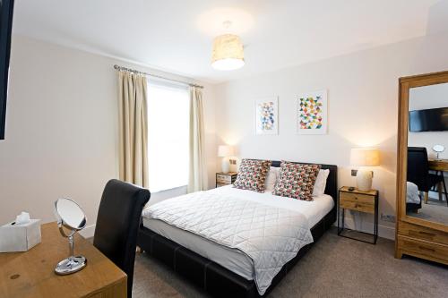Katil atau katil-katil dalam bilik di Andover House Hotel & Restaurant - Adults only