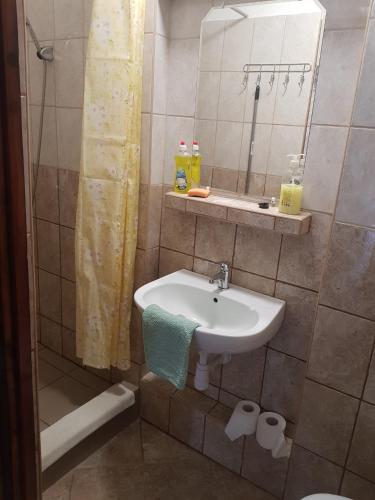 Un baño de Legányi Apartmanház