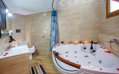 Koupelna v ubytování Rent House Karavi