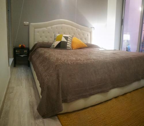 Łóżko lub łóżka w pokoju w obiekcie Spagna Gregoriana 46