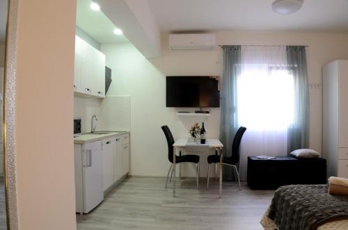 Gallery image of Apartments La Luna in Zadar