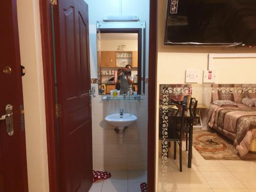 Gallery image of Mercy-Phillips Apartments Located at Eagle Tower Building Nairobi City Centre in Nairobi